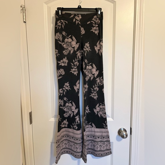 Boho Floral Black and Cream flare bell bottom Women's Pants cotton - Picture 7 of 8